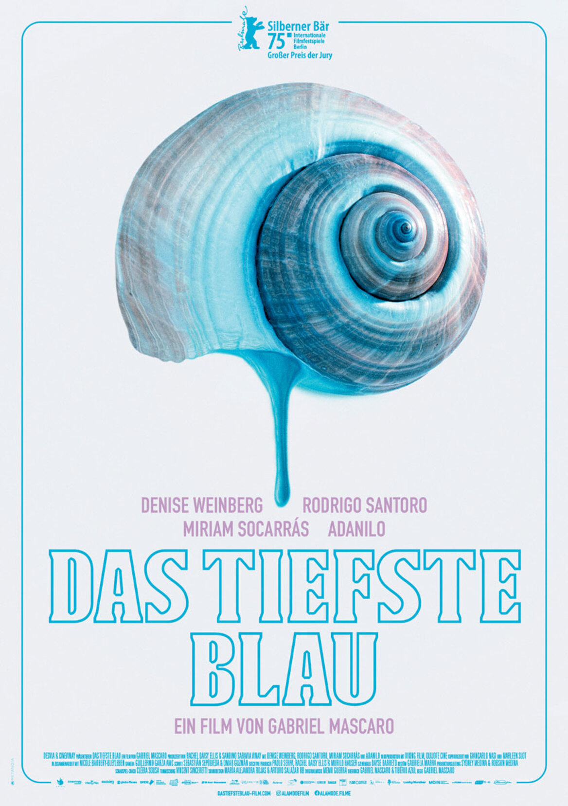 DAS TIEFSTE BLAU